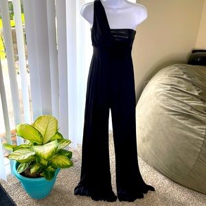 Elegant Black Jumpsuit!